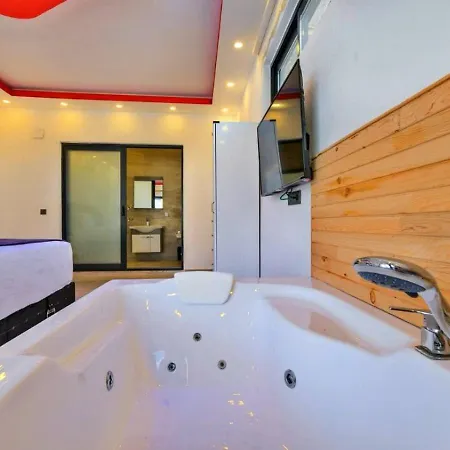 Seydikemer 2 Bedroom Secluded With Private Pool Hot Tub *