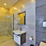 Seydikemer 2 Bedroom Secluded With Private Pool Hot Tub *