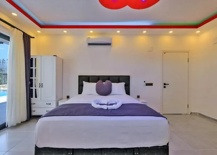 Seydikemer 2 Bedroom Secluded With Private Pool Hot Tub Fethiye
