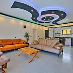 Seydikemer 2 Bedroom Secluded With Private Pool Hot Tub * פאטהיה