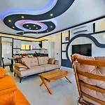 Seydikemer 2 Bedroom Secluded With Private Pool Hot Tub וילה פאטהיה